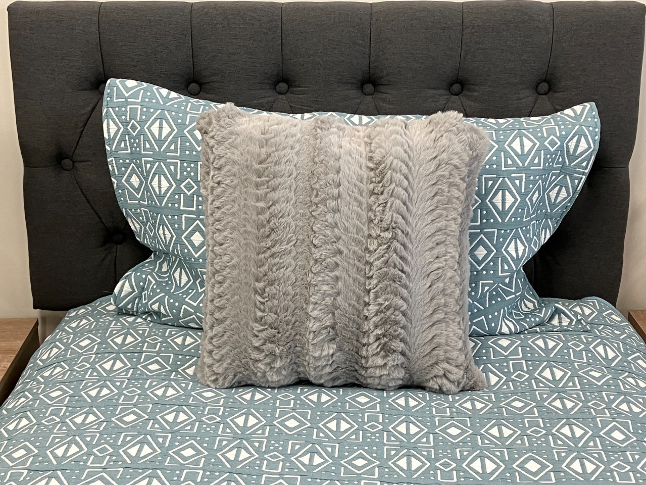 Cushion Rainforest Light Grey 45x45cm